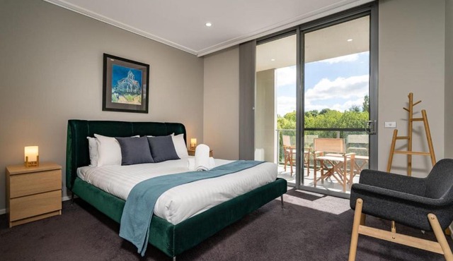Tranquil 2BR APT - Glebe Park View - Hosted by CanStay