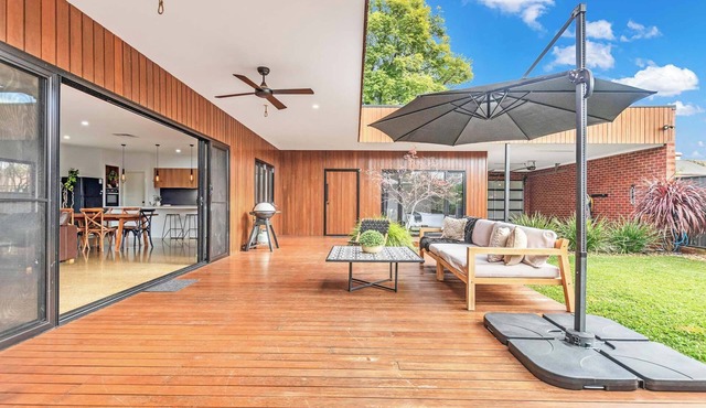 Tranquil Garden Oasis | Central Echuca