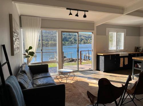 Tranquil waterfront home