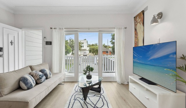 Tranquility 3bedroom 1 bathroom Town House at Freshwater
