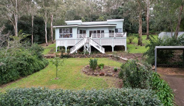 Tree House Toowoomba - Peace & Quiet in tree tops
