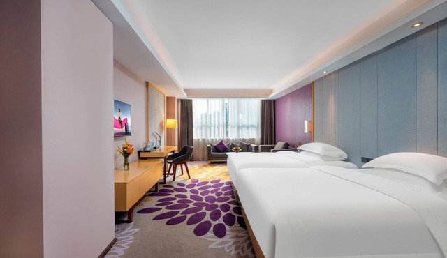 Trendy Romantic MAXScreen Hotel