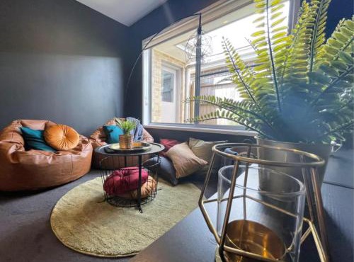 Tropical Ocean Vibe Retreat Fully Air-Con Home