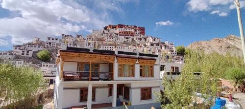 Tsetanpa homestay