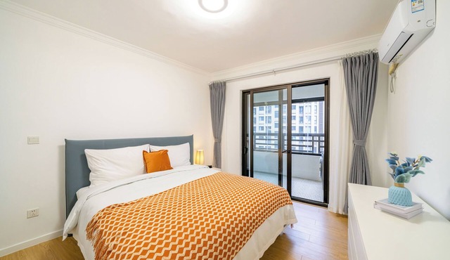 Tyms 1BR 1BA Apartment in Gubei