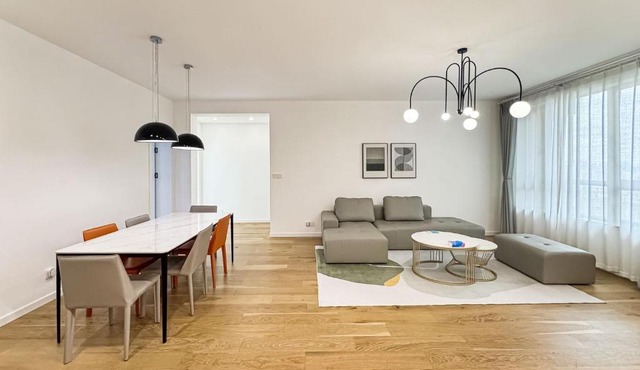 Tyms 2BR 2BA Apt Near MetroCity Line 1 9