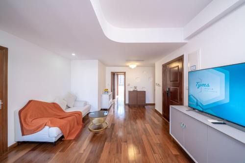 Tyms Gubei High-Floor 2BR near Metro Gubei Plaza