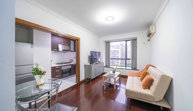Tyms Modern 1BR APT Gubei Carnival Court