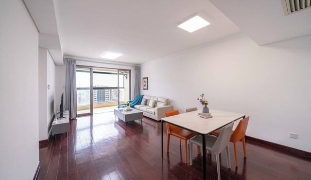 Tyms Modern 2BR APT Yucui Garden
