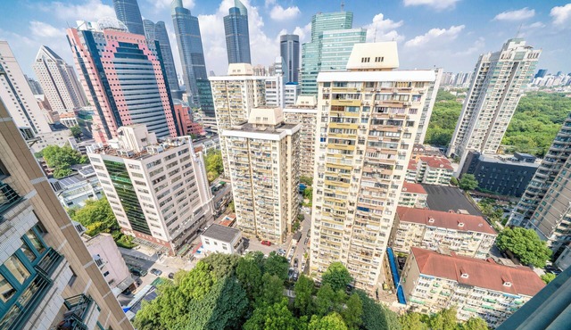 Tyms Spacious 4BR 2BA Apt Xujiahui