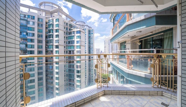 Tyms Xujiahui Elegant 1BR APT