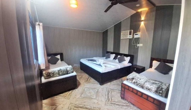 VALLEY KING RESORT