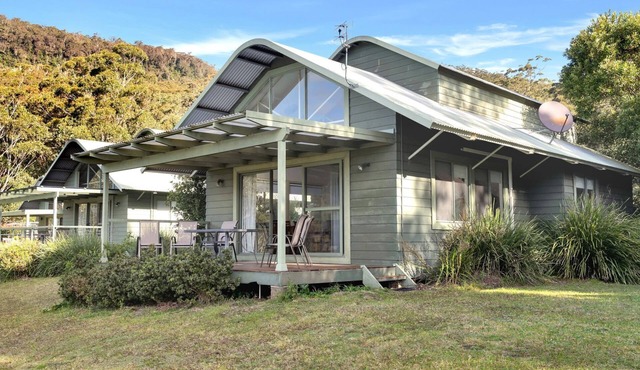 Valley Vista - Three bedroom villa located on golf course with amazing views!