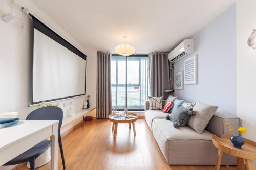 Vanke Apartment Guangzhou South Railway Station Vanke Expo Expo Expo Olympic Park yueshidai square Changlong happy world