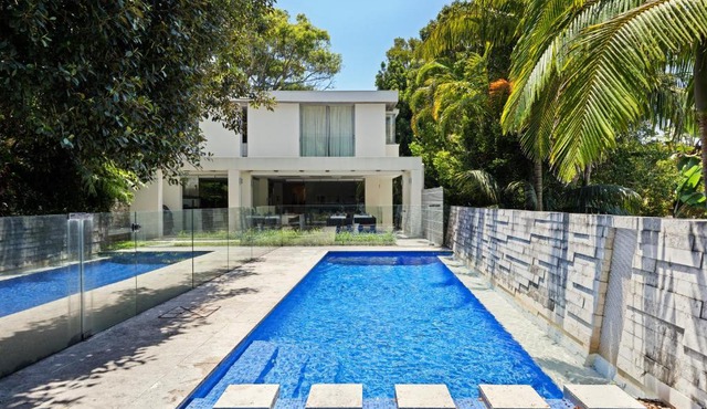 Vaucluse Palms