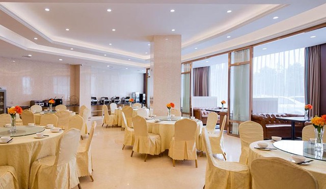 Vienna Hotel(Changshu Sitir Store)