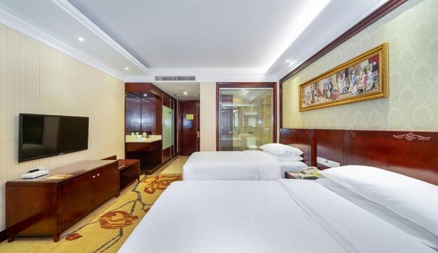 Vienna Hotel Dongguan Houjie Exhibition Center