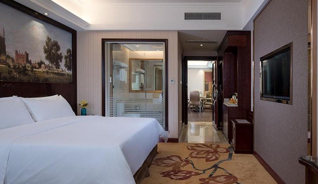 Vienna Hotel Guangdong Donguan Daling Mountain Sports Park