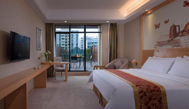 Vienna Hotel (Qionghai Yinhai Road)