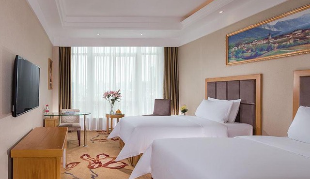 Vienna Hotel (Shajinbei Road Fuquan Guizhou)