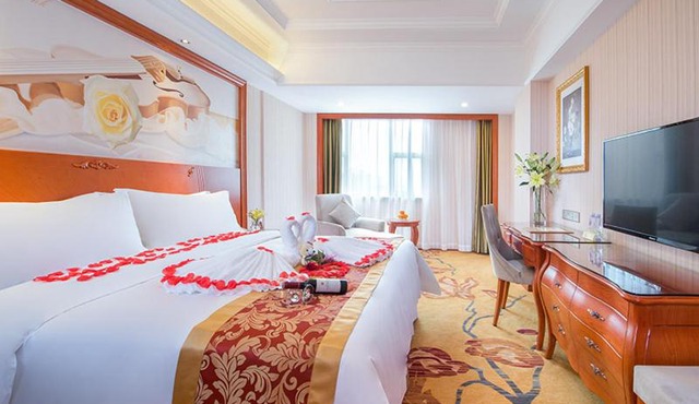 Vienna Hotel Shenzhen Bantian South Huancheng Road