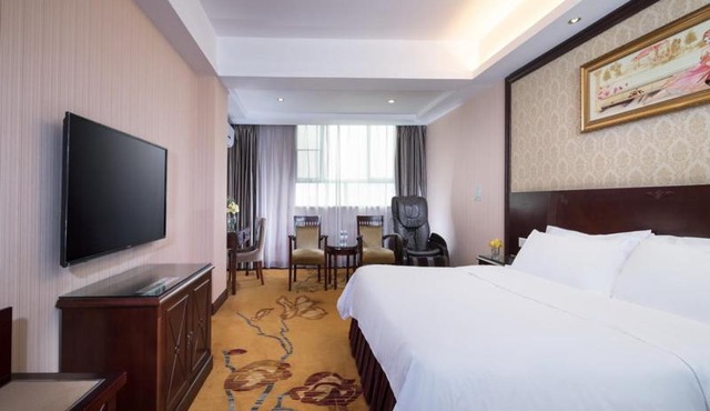 Vienna Hotel Shenzhen Shangjin Center