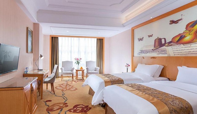 Vienna Hotel Yangjiang Jiangcheng District