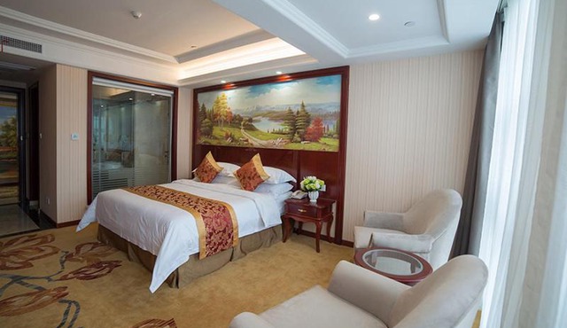 Vienna Hotel Zhejiang Huzhou Changxing Mingzhu Road