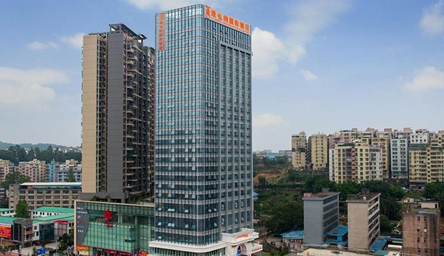 Vienna International Hotel Shenzhen Xiashuijing Metro Station