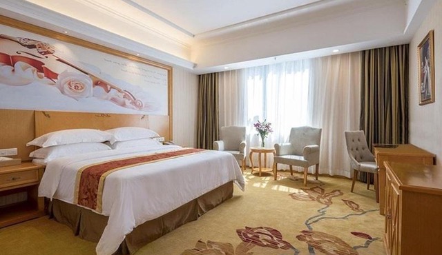 Vienna International Hotel Shenzhen Bantian Jihua Road Shangxue