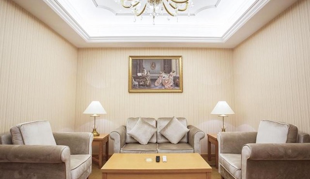 Vienna International Hotel Guizhou Weng'an Qilong Binfen Moer City