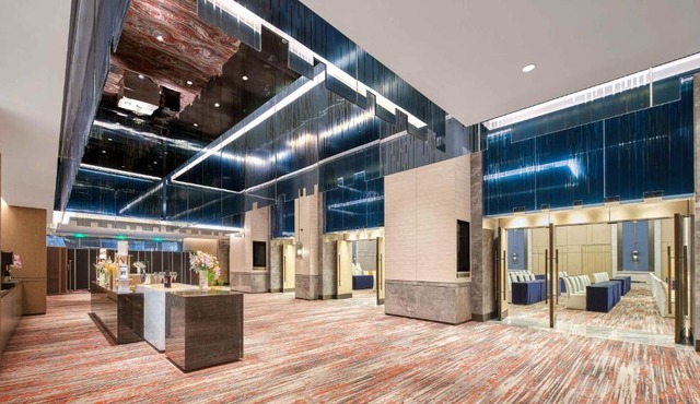 Vignette Collection Hangzhou Huaxia Center Hotel by IHG