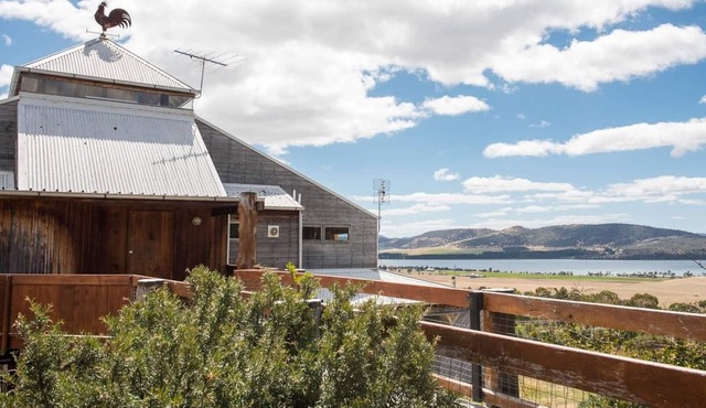 Vineyard Stay - 15 mins to city, 7 mins to airport