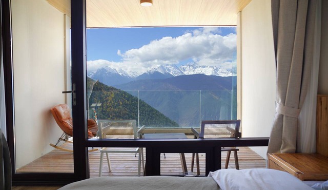 Wake UP IN SNOW MOUNTAIN