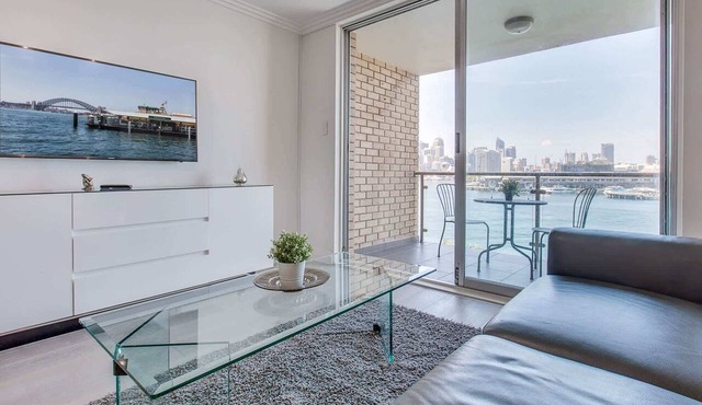 Wake up to Sydney Harbour
