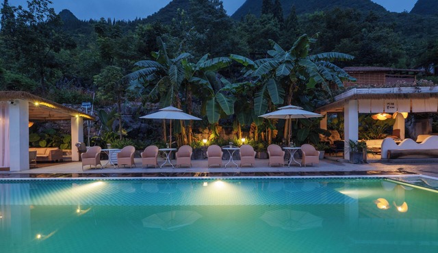 Wanfenglin Half Mountain View Hotel
