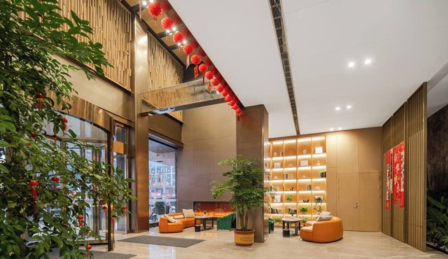 Wanzai Yijia La Maison Hotel