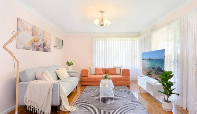 Warm 2BR Home Relaxing Stay Near St Marys Centre