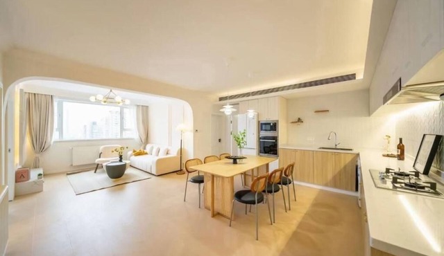 Warm 4Bedroom Apartment with Huangpu River View