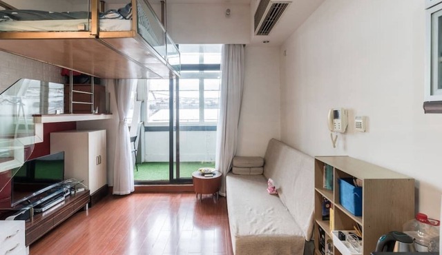 Warm Cozy Loft Studio Near Hongqiao Airport