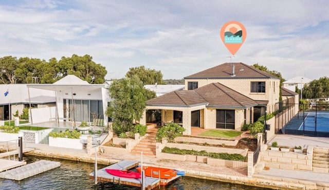 Waterfront Bliss: Serenity & Adventure Await!