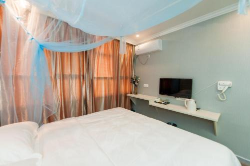 Weiyi Hotel