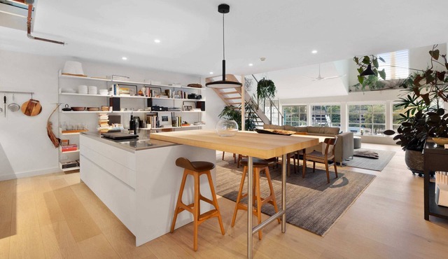 Wharf Loft Summary: O