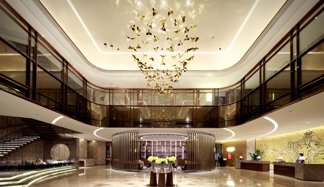 White Swan VYV Hotel