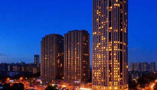 Wuyu Hotel, Smart Park & Happy Valley Jinshansi Metro