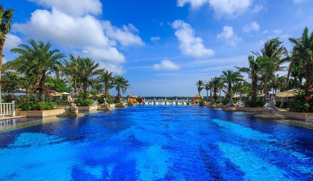 Wyndham Grand Plaza Royale Wenchang