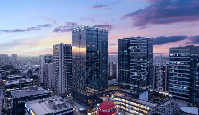 Wyndham Hotel Guangzhou Huangbian Metro Branch
