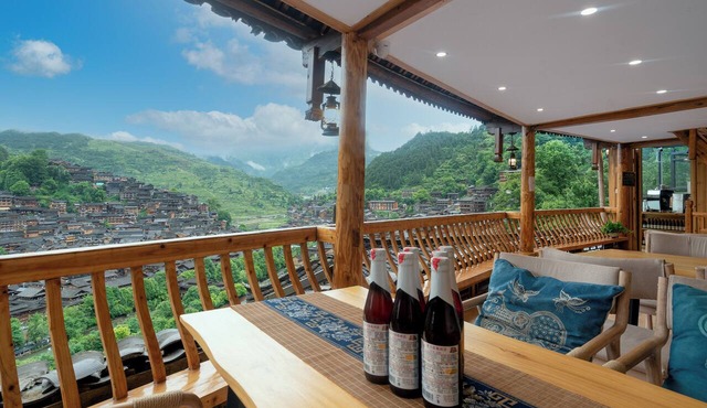 Xijiang Yunting Light Luxury Panoramic