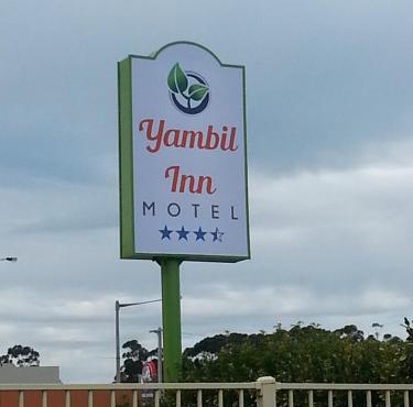 Yambil Inn
