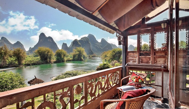 Yangshuo Mountain Retreat